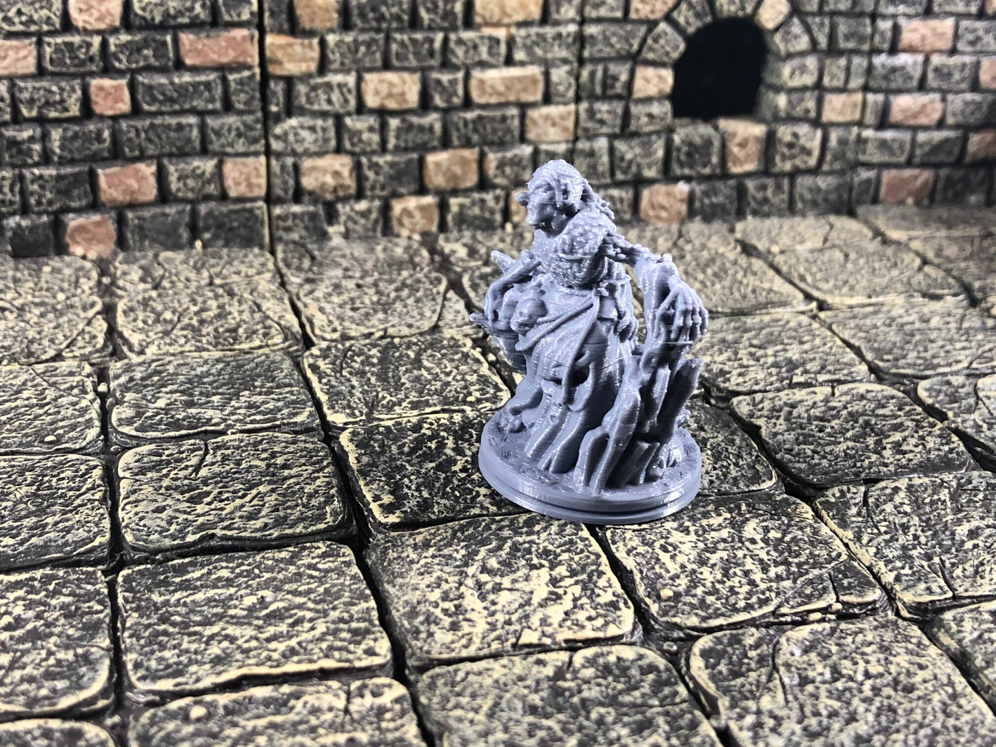 Ice Witches - 28mm D&D Miniature