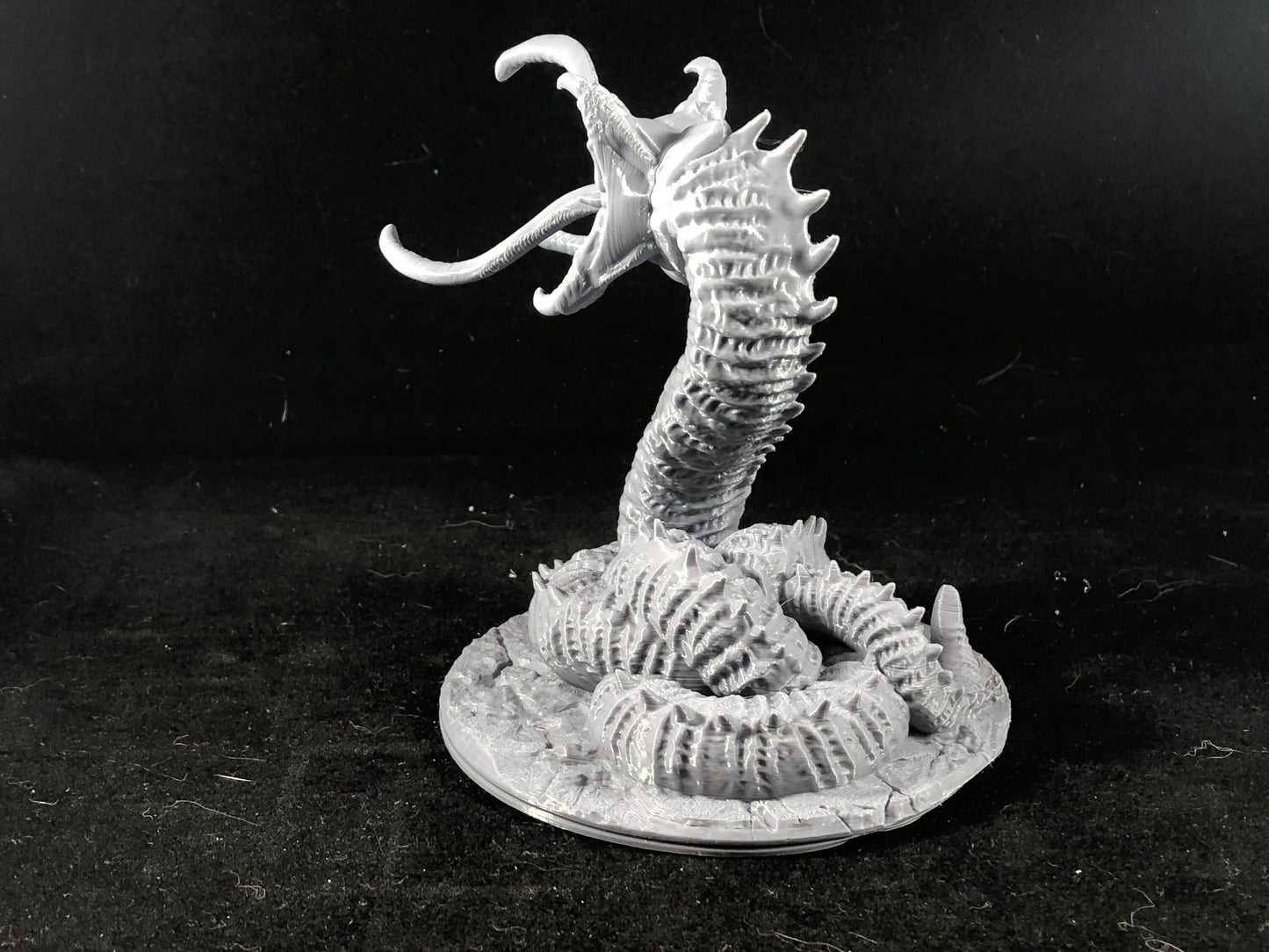 Massive Larvae Miniature - 28mm Scale RPG Monster