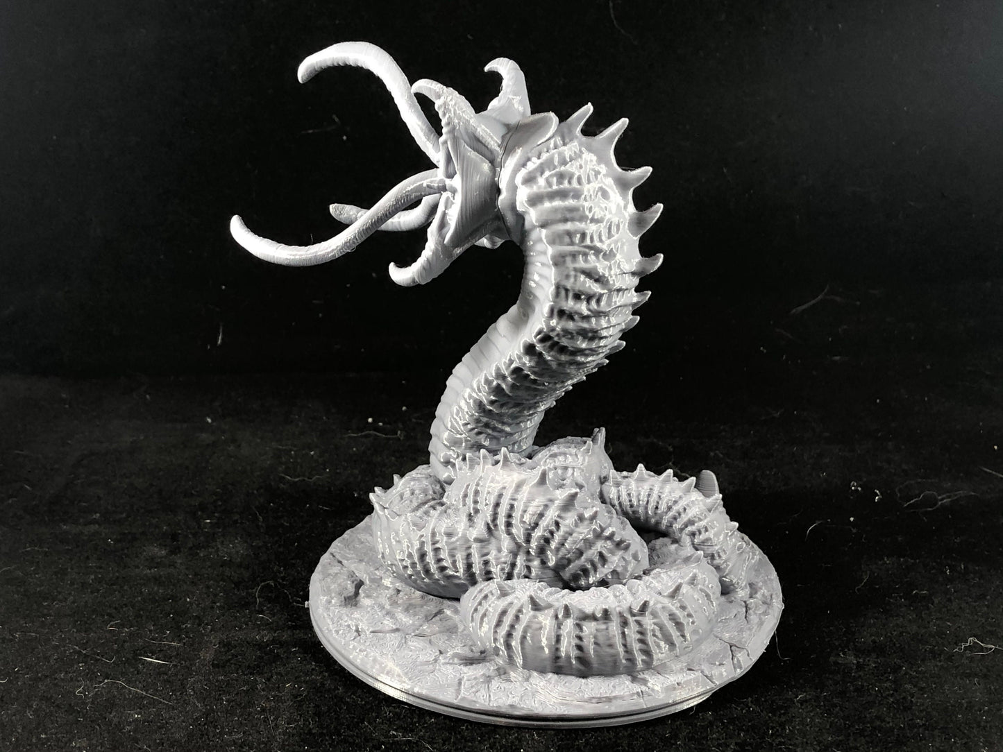 Massive Larvae Miniature - 28mm Scale RPG Monster