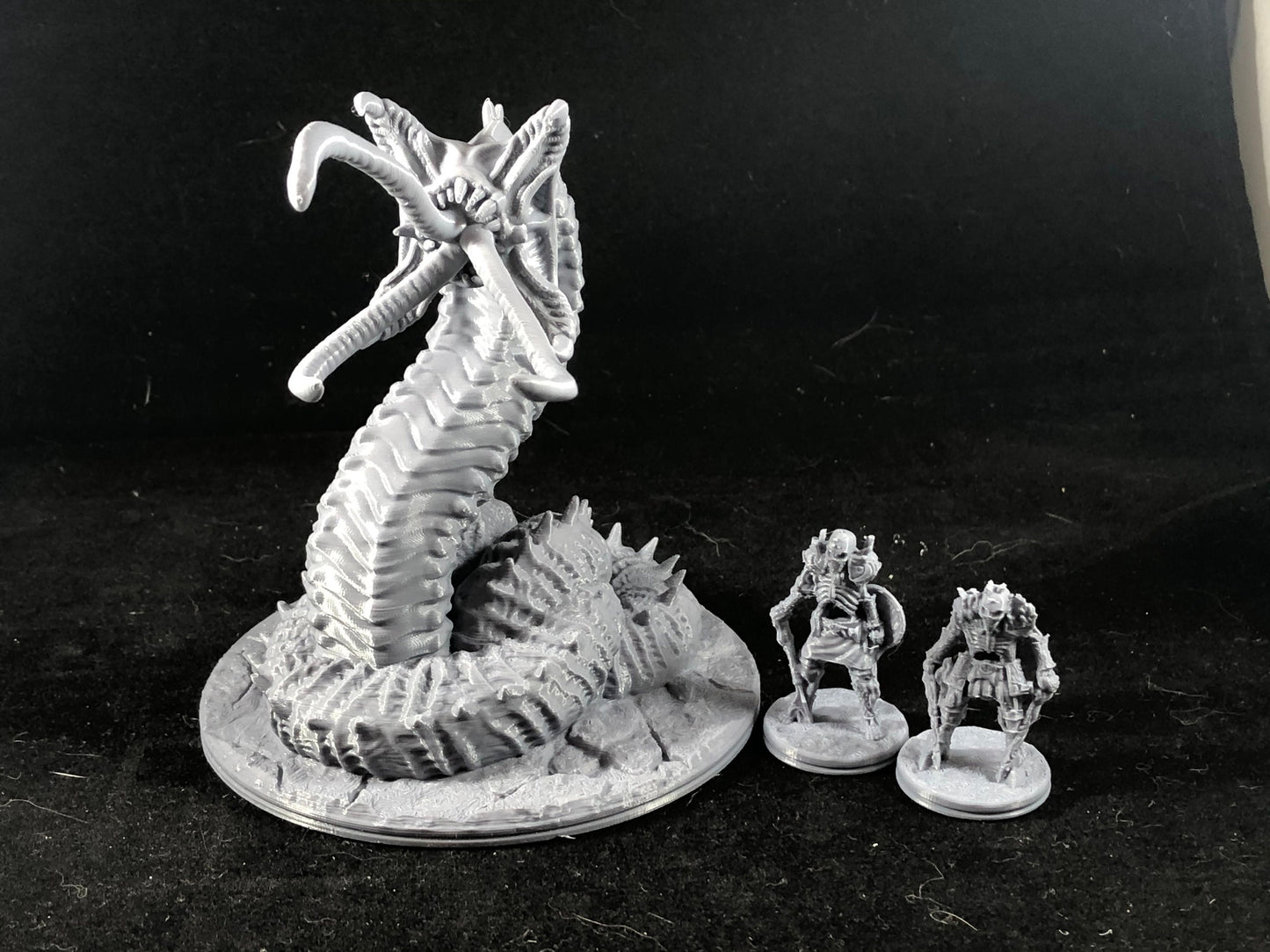 Massive Larvae Miniature - 28mm Scale RPG Monster