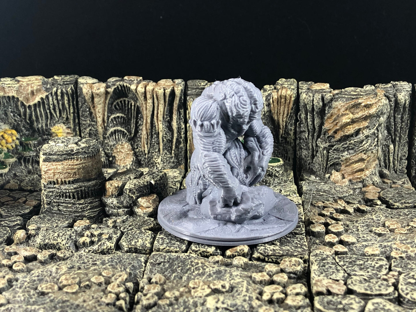 Oversized Brain Golem Miniature - 28mm Scale for Tabletop RPGs