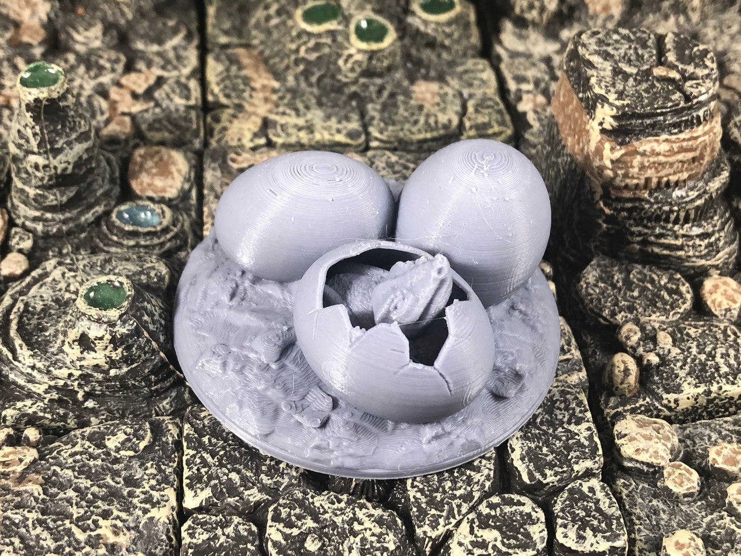 Dragon Eggs - 28mm D&D Miniatures