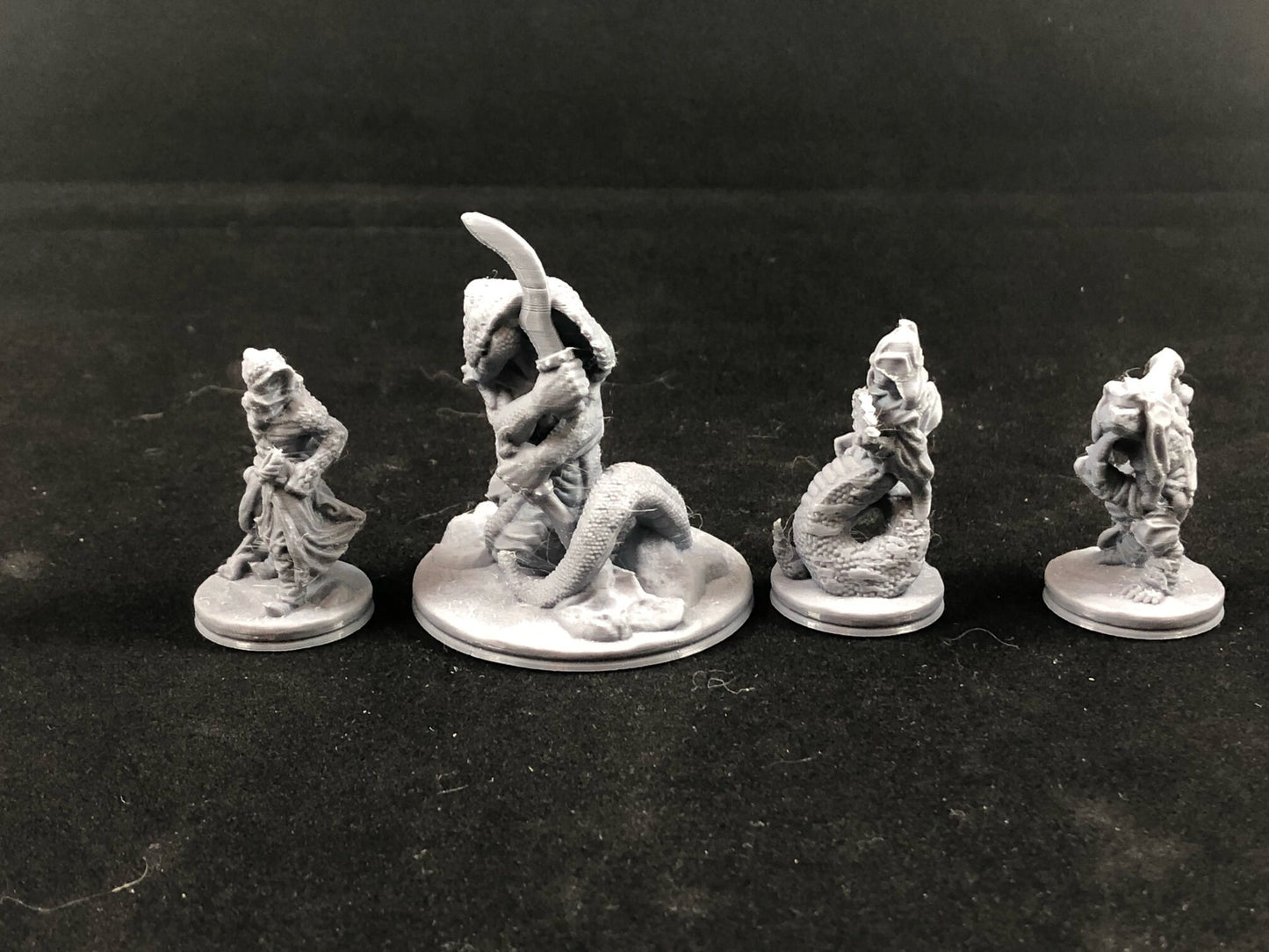 Serpent Warriors - 28mm D&D Miniatures