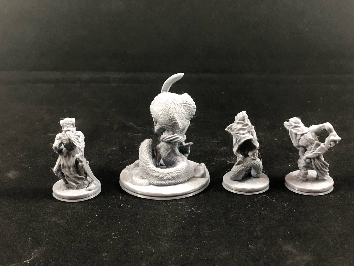 Serpent Warriors - 28mm D&D Miniatures