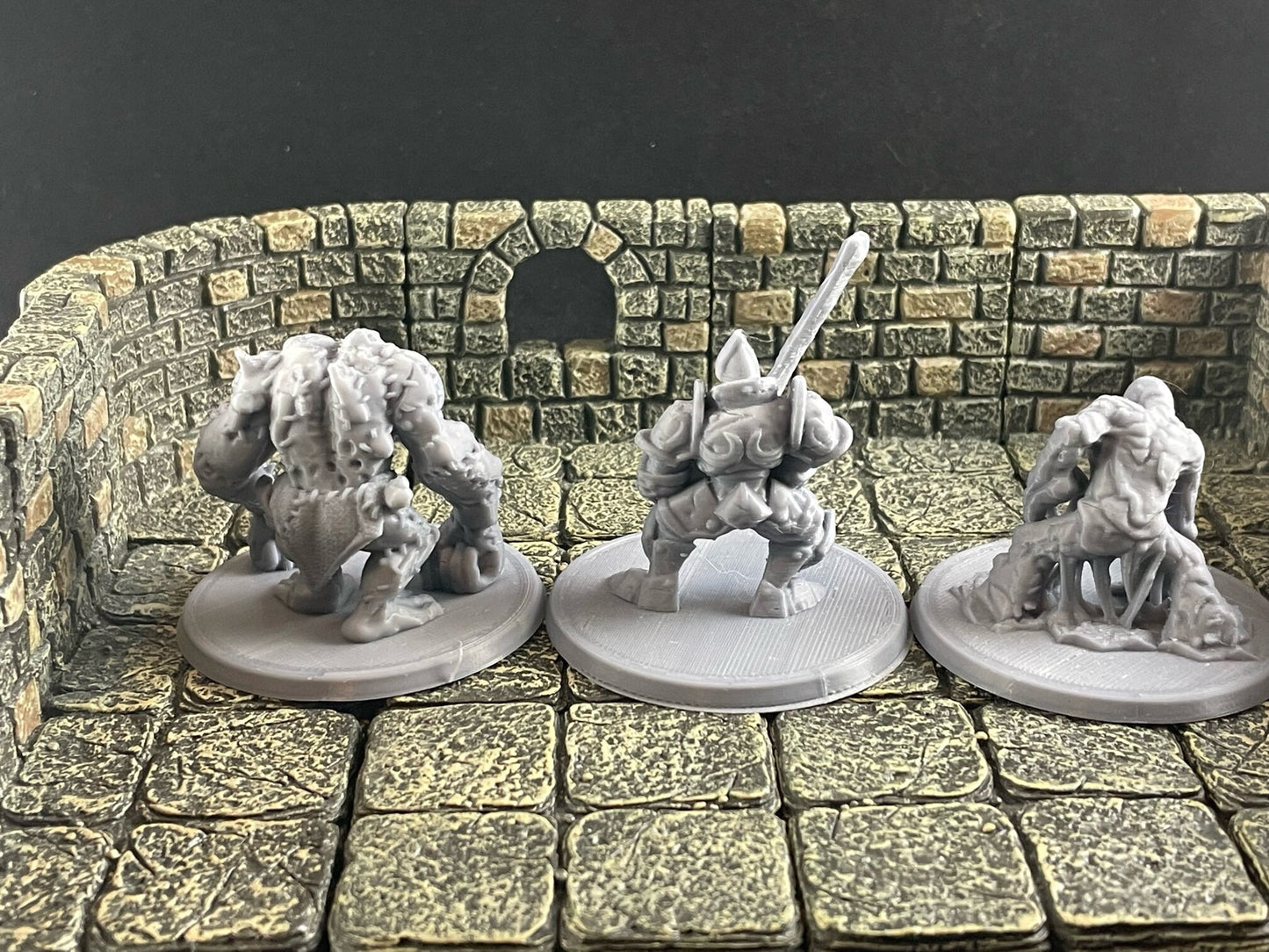 Golems - 28mm scale D&D Miniatures